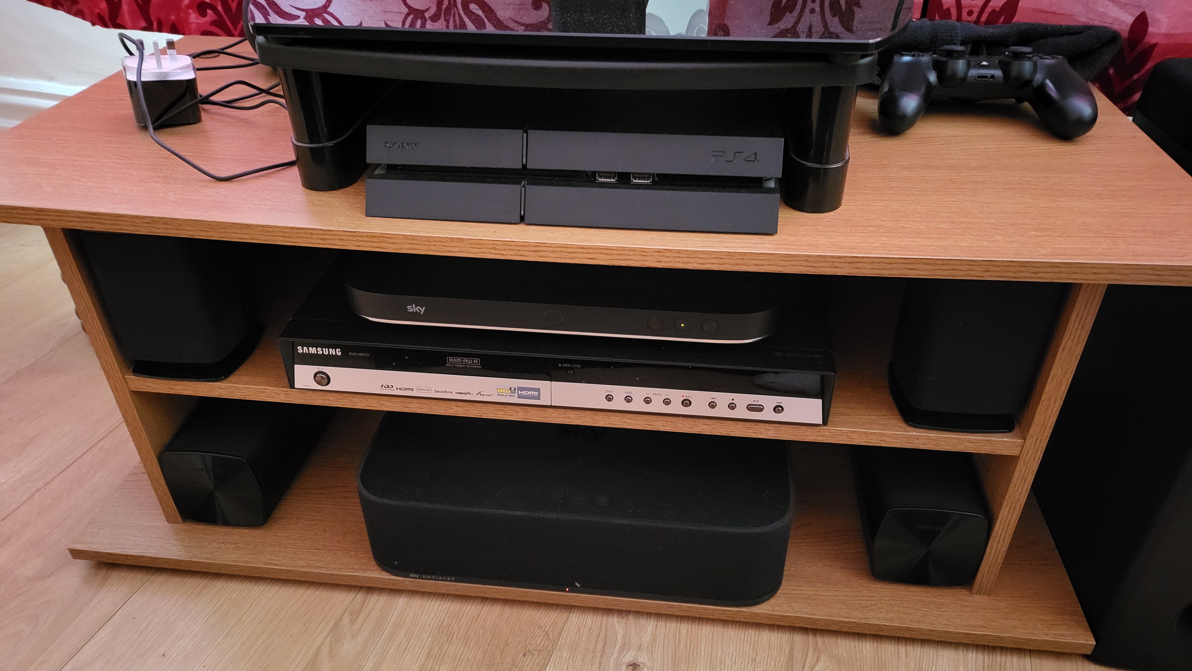 Answered New Sky Q box showing red light at 3am then 2hrs l... Sky Community